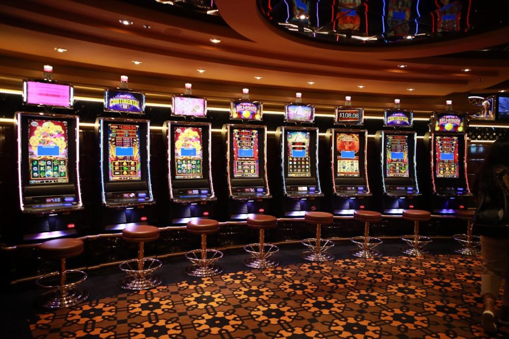 How Progressive Jackpots Attract High-Stakes Gamblers